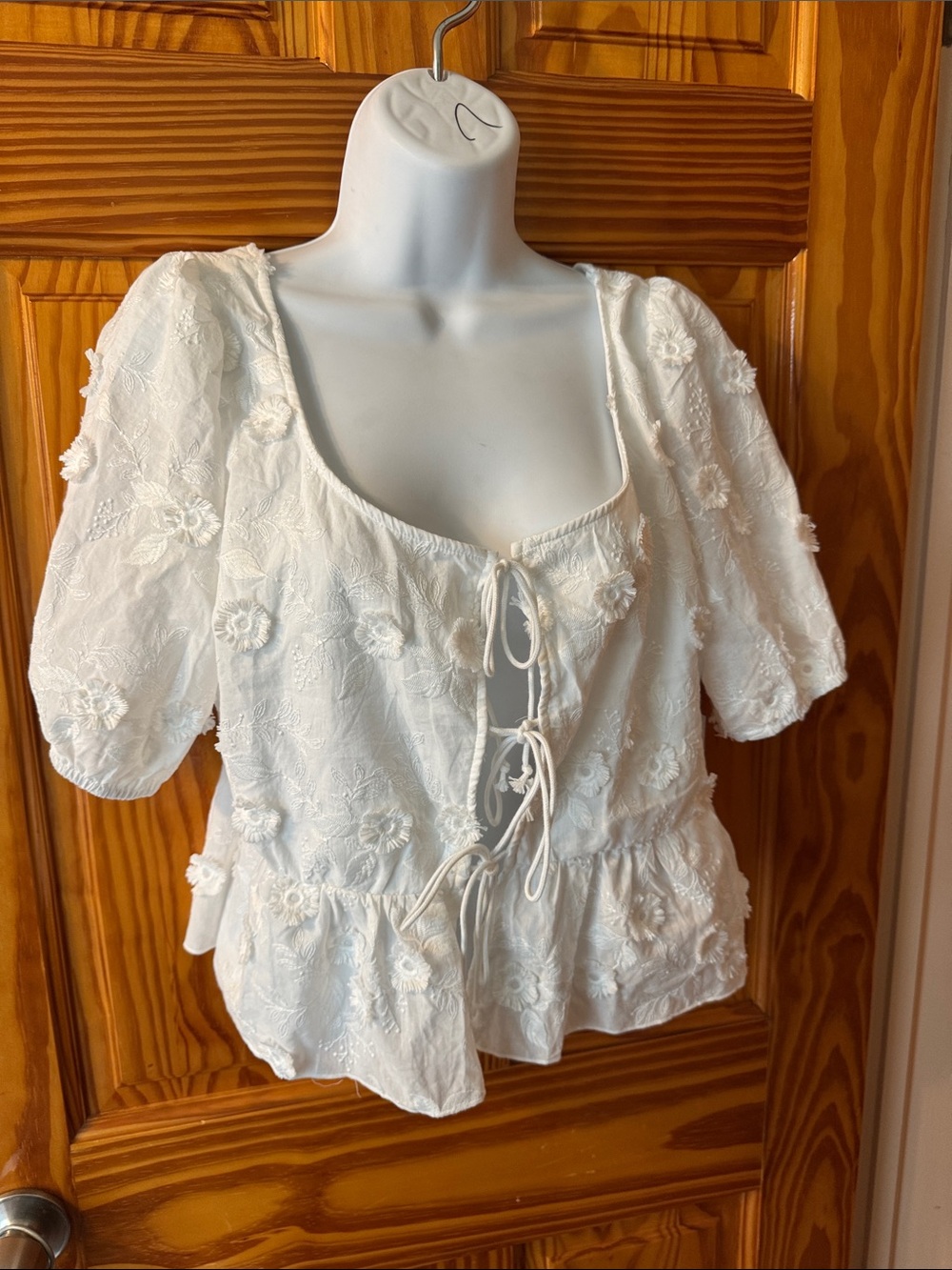 White Floral Embroidered Tie-Front Blouse. 100% cotton L, M, S